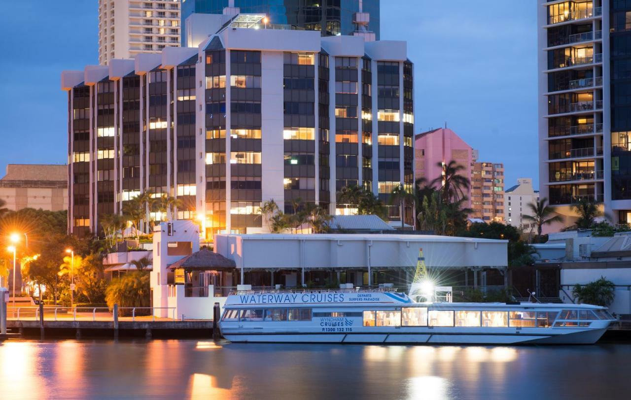 Tiki Hotel Apartments Surfers Paradise Голд-Кост Экстерьер фото